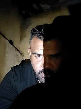 Snapshot of ListedLoin chatting on 04/18/26, 05:39 ListedLoin online show from 04/18/26, 05:39