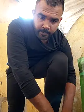 Snapshot of ListedLoin chatting on 04/19/26, 12:04 ListedLoin online show from 04/19/26, 12:04