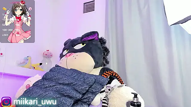 Snapshot of Ahri_Elderwood chatting on 02/21/25, 07:56 Ahri Elderwood online show from 02/21/25, 07:56