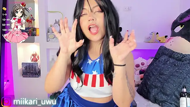 Snapshot of Ahri_Elderwood chatting on 02/21/25, 11:01 Ahri Elderwood online show from 02/21/25, 11:01