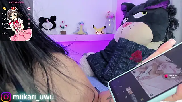 Snapshot of Ahri_Elderwood chatting on 02/28/25, 07:48 Ahri Elderwood online show from 02/28/25, 07:48