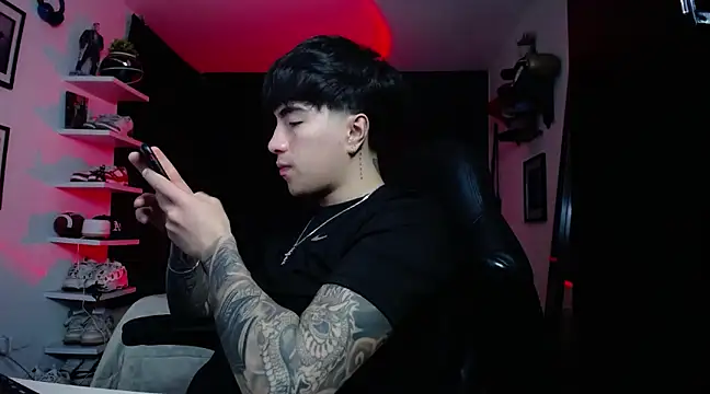 Snapshot of jung_dragon chatting on 12/11/24, 04:49 jung dragon online show from 12/11/24, 04:49