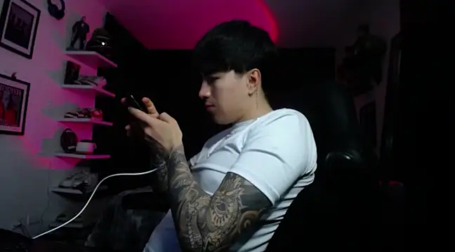 Snapshot of jung_dragon chatting on 01/11/25, 10:19 jung dragon online show from 01/11/25, 10:19