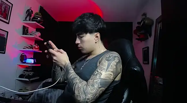 Snapshot of jung_dragon chatting on 01/22/25, 01:11 jung dragon online show from 01/22/25, 01:11