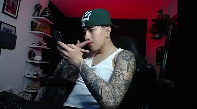 Snapshot of jung_dragon chatting on 02/16/25, 04:53 jung dragon online show from 02/16/25, 04:53