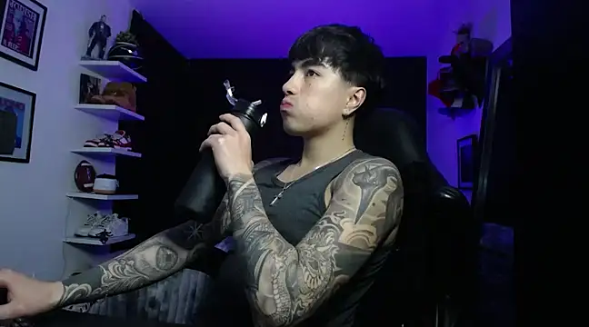 Snapshot of jung_dragon chatting on 02/19/25, 09:06 jung dragon online show from 02/19/25, 09:06