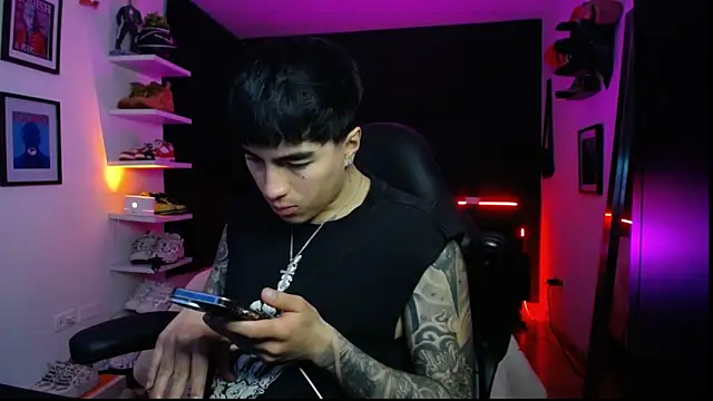 Snapshot of jung_dragon chatting on 09/14/25, 04:22 jung dragon online show from 09/14/25, 04:22