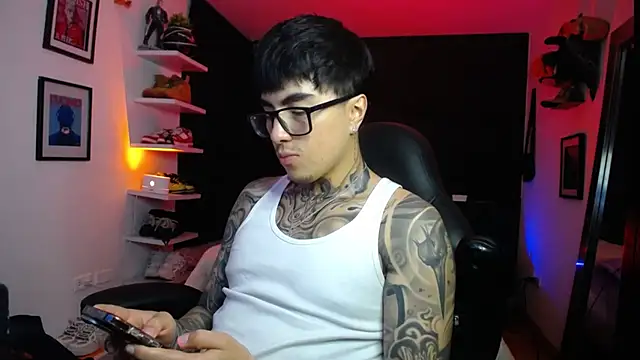 Snapshot of jung_dragon chatting on 10/01/25, 05:35 jung dragon online show from 10/01/25, 05:35