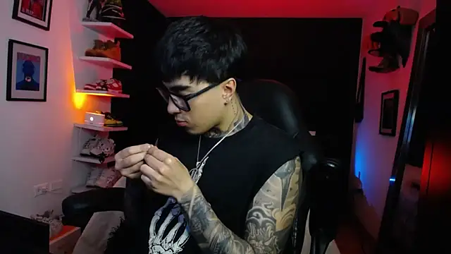 Snapshot of jung_dragon chatting on 10/03/25, 01:57 jung dragon online show from 10/03/25, 01:57