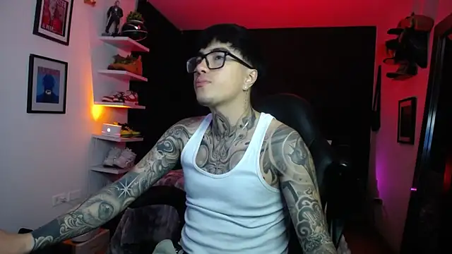 Snapshot of jung_dragon chatting on 10/24/25, 04:31 jung dragon online show from 10/24/25, 04:31