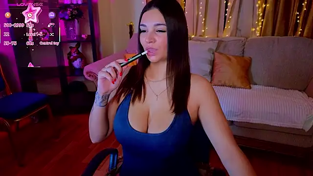 Snapshot of JessicaCartier chatting on 01/19/26, 04:27 JessicaCartier online show from 01/19/26, 04:27