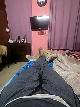 Snapshot of Loveboycurvy chatting on 02/15/25, 03:28 Loveboycurvy online show from 02/15/25, 03:28