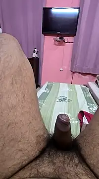 Snapshot of Loveboycurvy chatting on 03/06/25, 03:35 Loveboycurvy online show from 03/06/25, 03:35