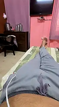 Snapshot of Loveboycurvy chatting on 03/21/25, 08:50 Loveboycurvy online show from 03/21/25, 08:50