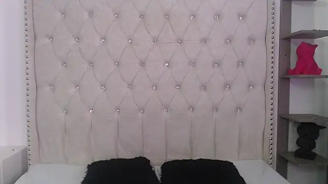 Abril Squirt online show from 02/25/26, 08:40