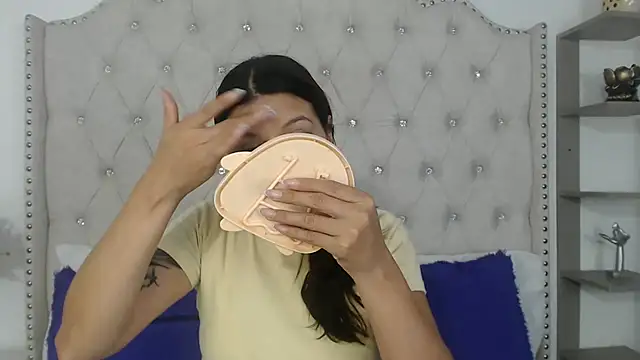 Snapshot of Abril_Squirt chatting on 07/01/26, 11:26 Abril Squirt online show from 07/01/26, 11:26