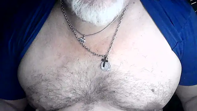Snapshot of cashot58 chatting on 04/06/26, 10:49 cashot58 online show from 04/06/26, 10:49