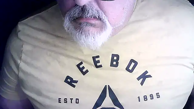 Snapshot of cashot58 chatting on 04/16/26, 03:29 cashot58 online show from 04/16/26, 03:29