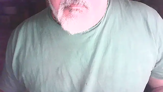 Snapshot of cashot58 chatting on 05/01/26, 04:17 cashot58 online show from 05/01/26, 04:17