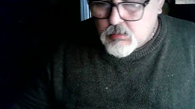 Snapshot of cashot58 chatting on 06/11/26, 10:46 cashot58 online show from 06/11/26, 10:46