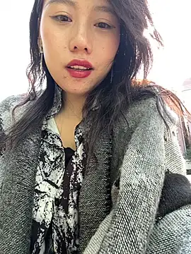 Snapshot of Eliza-E chatting on 01/16/25, 06:03 Eliza-E online show from 01/16/25, 06:03