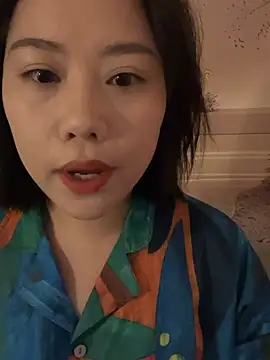 Eliza-E online show from 02/15/26, 07:51