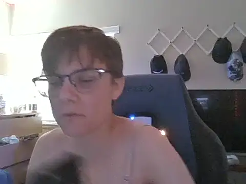 KaliSnow199623 online show from 12/04/24, 06:39