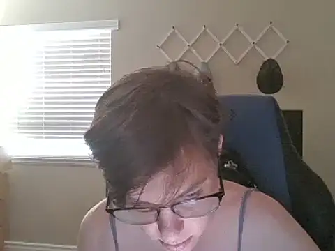 KaliSnow199623 online show from 02/04/25, 09:10