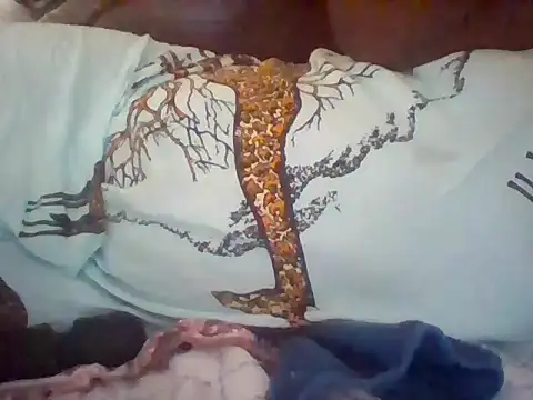 missarpie online show from 11/19/25, 07:41