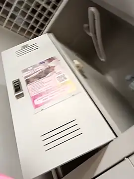 hugebobbs online show from 01/30/25, 01:21