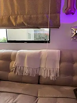 Snapshot of DaryRos chatting on 01/16/26, 11:31 DaryRos online show from 01/16/26, 11:31