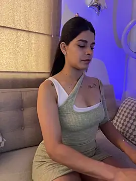 Snapshot of DaryRos chatting on 02/01/26, 09:57 DaryRos online show from 02/01/26, 09:57