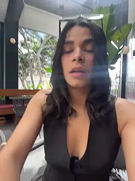 Snapshot of DaryRos chatting on 03/25/26, 07:31 DaryRos online show from 03/25/26, 07:31