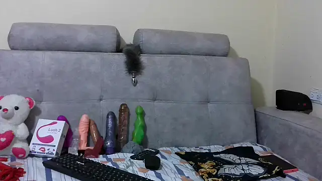 Snapshot of PenelopeHot_91 chatting on 03/19/25, 07:17 PenelopeHot 91 online show from 03/19/25, 07:17