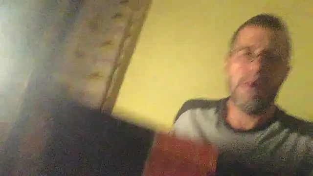 Snapshot of ___dude____ chatting on 09/16/25, 09:05    dude     online show from 09/16/25, 09:05