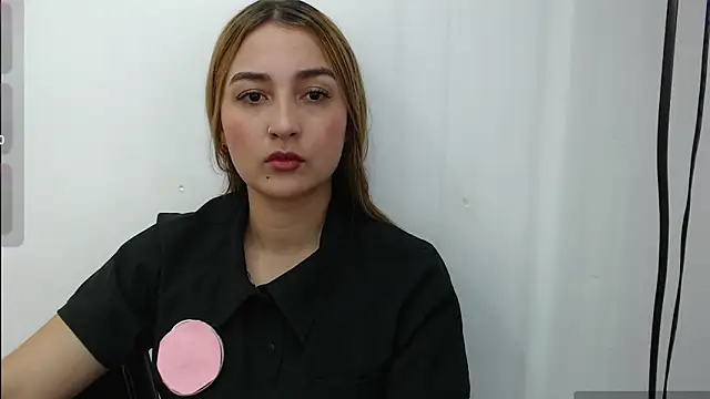 Snapshot of salome__lopez_ chatting on 11/20/25, 02:39 salome lopez online show from 11/20/25, 02:39