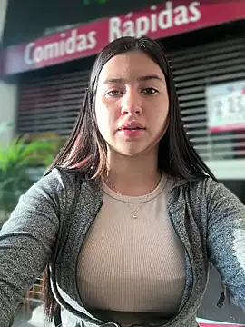 Snapshot of VAL_PRINCESS chatting on 12/14/24, 09:56 VAL PRINCESS online show from 12/14/24, 09:56