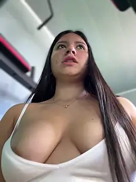 Snapshot of VAL_PRINCESS chatting on 01/12/25, 03:14 VAL PRINCESS online show from 01/12/25, 03:14