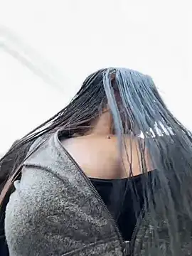 Snapshot of VAL_PRINCESS chatting on 02/02/25, 12:13 VAL PRINCESS online show from 02/02/25, 12:13