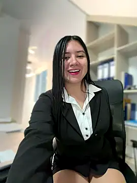 Snapshot of VAL_PRINCESS chatting on 11/05/25, 09:15 VAL PRINCESS online show from 11/05/25, 09:15