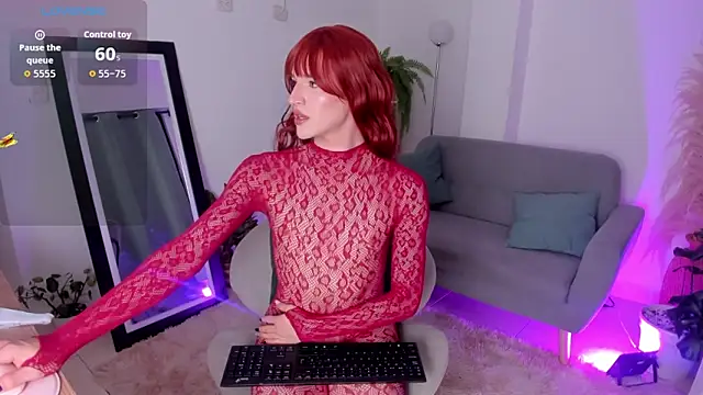 Snapshot of AnntoniaWood chatting on 11/24/25, 02:00 AnntoniaWood online show from 11/24/25, 02:00