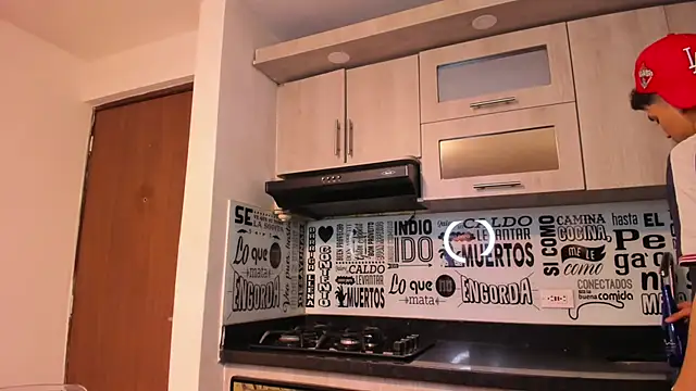 Snapshot of guy_master chatting on 01/08/25, 06:20 guy master online show from 01/08/25, 06:20