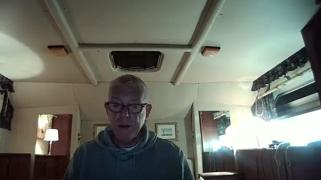 Snapshot of shaun63m chatting on 09/14/25, 01:27 shaun63m online show from 09/14/25, 01:27