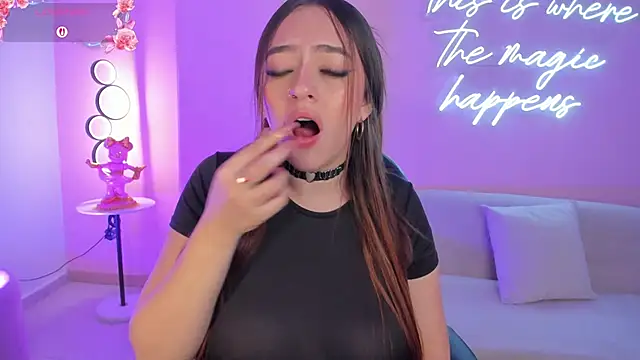 BellaRose X online show from 03/23/25, 06:37