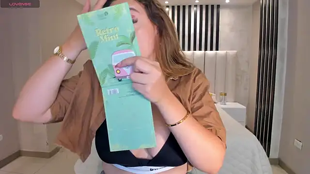 Snapshot of BellaRose_X chatting on 03/29/26, 11:38 BellaRose X online show from 03/29/26, 11:38