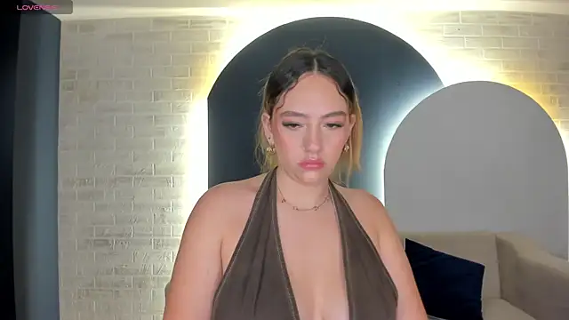 Snapshot of BellaRose_X chatting on 03/31/26, 04:46 BellaRose X online show from 03/31/26, 04:46