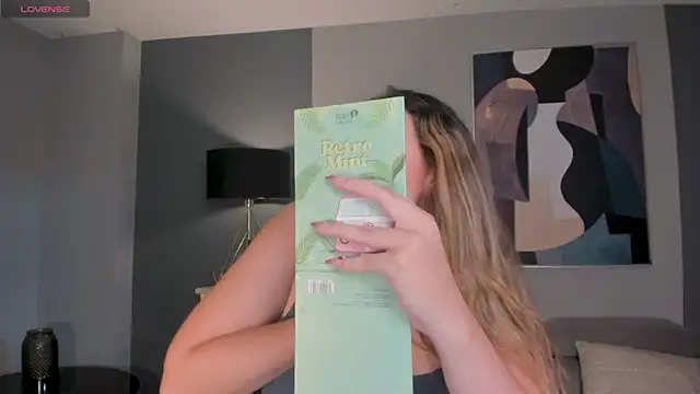 Snapshot of BellaRose_X chatting on 04/06/26, 12:30 BellaRose X online show from 04/06/26, 12:30