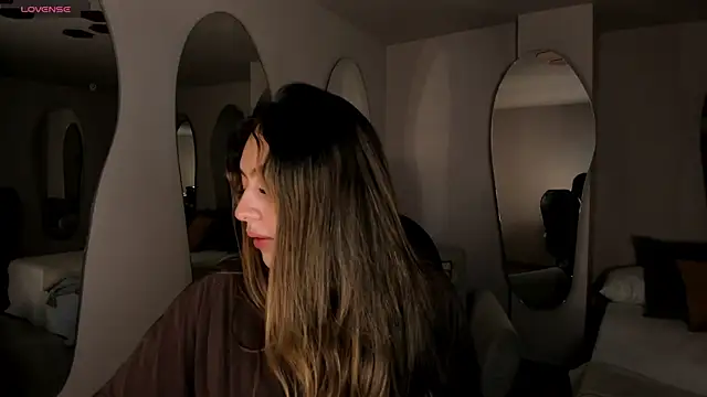 Snapshot of BellaRose_X chatting on 04/12/26, 04:39 BellaRose X online show from 04/12/26, 04:39