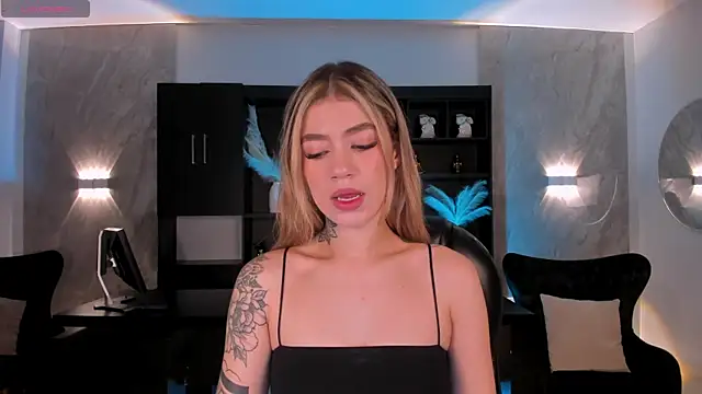 ViolettHansson online show from 11/16/25, 11:16