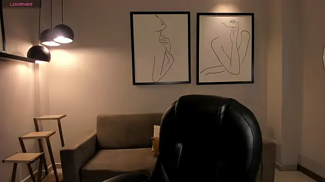 AliceHarper  online show from 10/29/25, 07:48